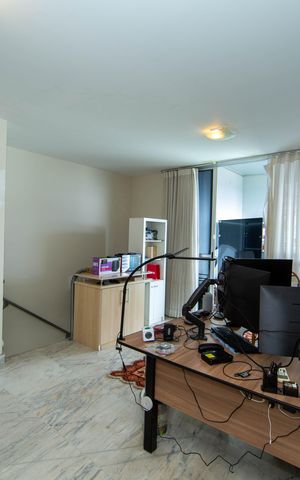 Apartamento à venda com 200m², 3 quartos e 4 vagas Apartamento à venda com 200m², 3 quartos e 4 vagasSALA