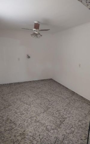 Casa para alugar com 180m², 2 quartos e 1 vaga Casa para alugar com 180m², 2 quartos e 1 vagaSala
