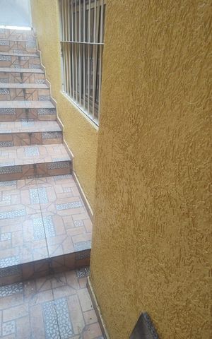 Casa para alugar com 180m², 2 quartos e 1 vaga Casa para alugar com 180m², 2 quartos e 1 vagaÁrea externa