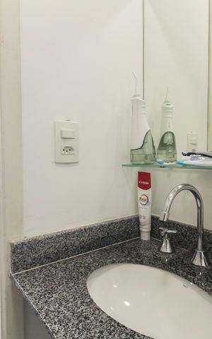 Apartamento à venda com 61m², 2 quartos e 1 vaga Apartamento à venda com 61m², 2 quartos e 1 vagaBanheiro Suíte