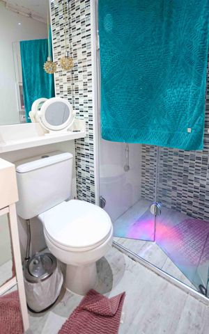 Apartamento à venda com 62m², 2 quartos e 1 vaga Apartamento à venda com 62m², 2 quartos e 1 vagaBanheiro da suite