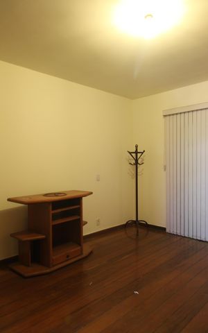Casa à venda com 360m², 4 quartos e 2 vagasSuíte 2