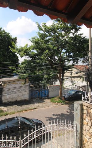 Casa à venda com 360m², 4 quartos e 2 vagasSuíte 1 -Varanda que se comunica com a suíte 2