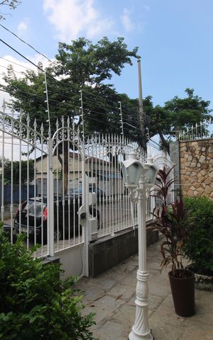 Casa à venda com 360m², 4 quartos e 2 vagasVaranda