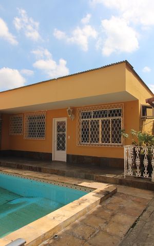 Casa à venda com 360m², 4 quartos e 2 vagasQuintal - Edícula  