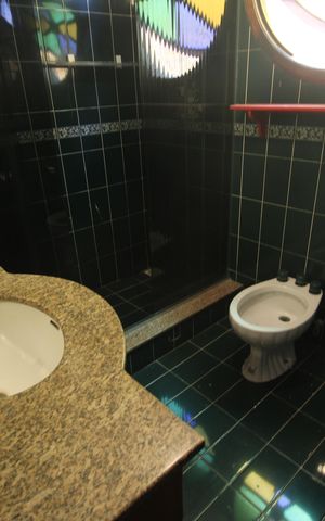 Casa à venda com 360m², 4 quartos e 2 vagasBanheiro social