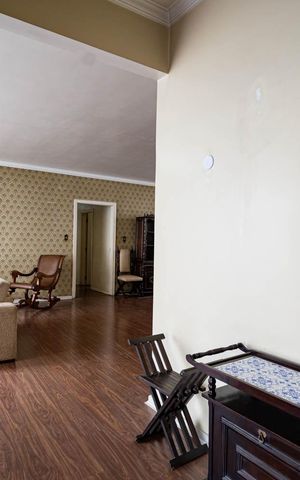 Apartamento à venda com 192m², 4 quartos e sem vaga Apartamento à venda com 192m², 4 quartos e sem vagaSala