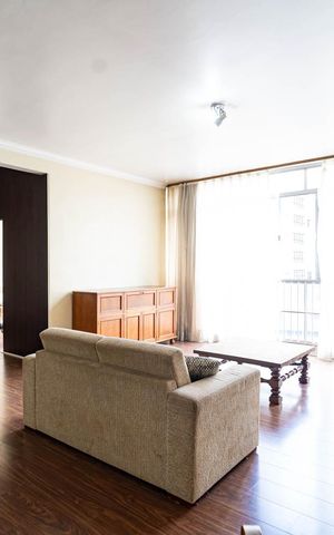 Apartamento à venda com 192m², 4 quartos e sem vaga Apartamento à venda com 192m², 4 quartos e sem vagaSala