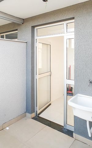 Apartamento à venda com 90m², 2 quartos e 1 vagaÁrea de Serviço