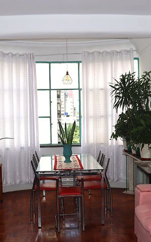 Apartamento à venda com 105m², 2 quartos e sem vagaSala