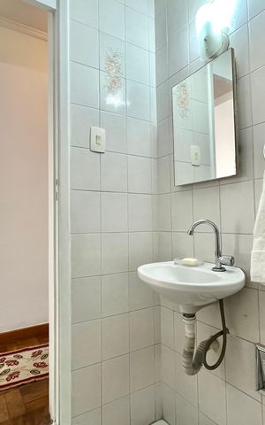 Casa à venda com 134m², 3 quartos e 3 vagas Casa à venda com 134m², 3 quartos e 3 vagasLavabo