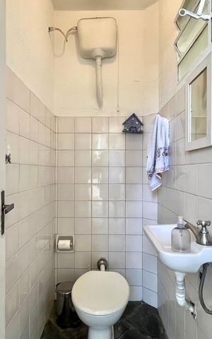 Casa à venda com 134m², 3 quartos e 3 vagas Casa à venda com 134m², 3 quartos e 3 vagasBanheiro de serviço