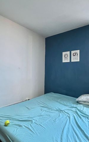 Casa à venda com 134m², 3 quartos e 3 vagas Casa à venda com 134m², 3 quartos e 3 vagasQuarto 1