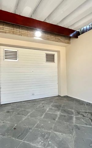 Casa à venda com 134m², 3 quartos e 3 vagas Casa à venda com 134m², 3 quartos e 3 vagasGaragem