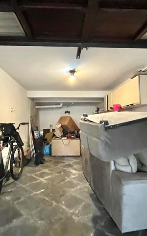 Casa à venda com 134m², 3 quartos e 3 vagas Casa à venda com 134m², 3 quartos e 3 vagasGaragem