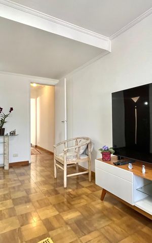Casa à venda com 134m², 3 quartos e 3 vagas Casa à venda com 134m², 3 quartos e 3 vagasSala
