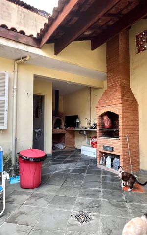 Casa à venda com 134m², 3 quartos e 3 vagas Casa à venda com 134m², 3 quartos e 3 vagasQuintal