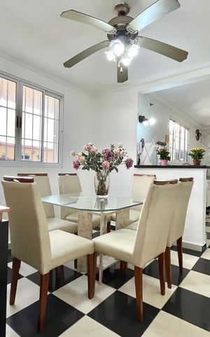 Casa à venda com 134m², 3 quartos e 3 vagas Casa à venda com 134m², 3 quartos e 3 vagasSala de Jantar