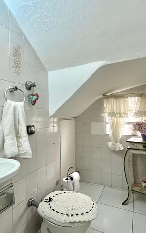 Casa à venda com 134m², 3 quartos e 3 vagas Casa à venda com 134m², 3 quartos e 3 vagasLavabo