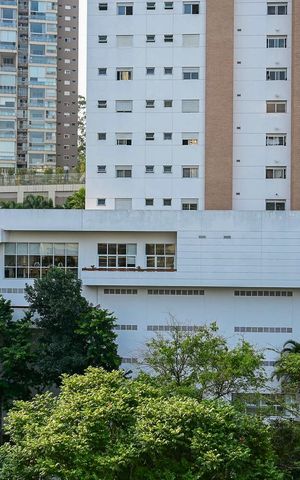 Apartamento à venda com 132m², 3 quartos e 2 vagasVista da Suíte 3