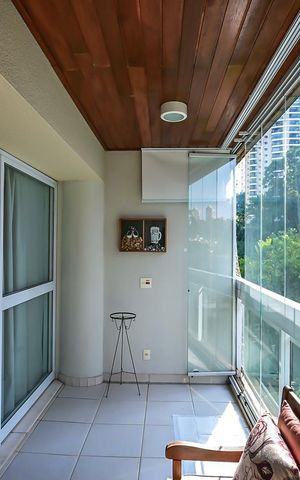Apartamento à venda com 132m², 3 quartos e 2 vagasVaranda