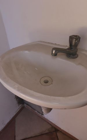 Casa à venda com 250m², 3 quartos e 3 vagasLavabo 2 - Pia