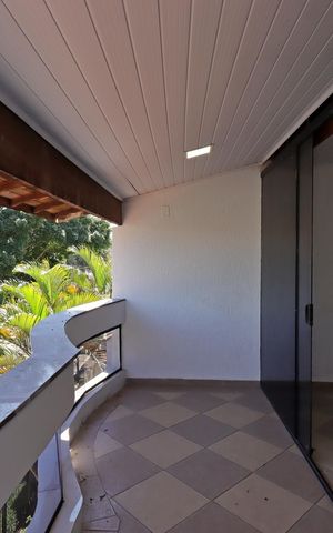 Casa à venda com 250m², 3 quartos e 3 vagasSacada da Área Livre