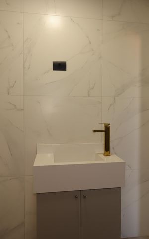 Casa à venda com 250m², 3 quartos e 3 vagasBanheiro da Suíte 2