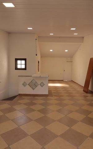 Casa à venda com 250m², 3 quartos e 3 vagasÁrea Livre