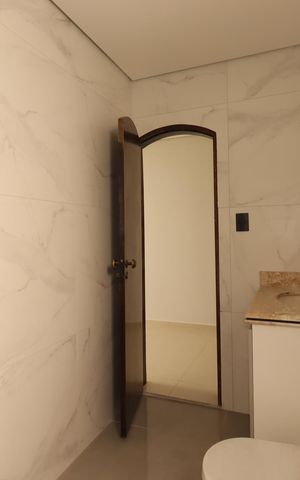 Casa à venda com 250m², 3 quartos e 3 vagasBanheiro da Suíte 1
