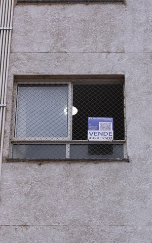 Apartamento à venda com 55m², 2 quartos e 1 vagaPlaca instalada na janela do imóvel - Código da placa: BALD-159