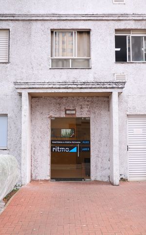 Apartamento à venda com 55m², 2 quartos e 1 vagaÁrea comum - Entrada do prédio