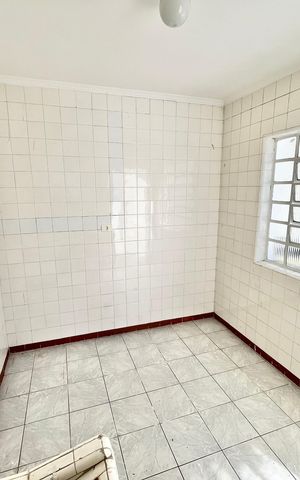 Casa à venda com 150m², 4 quartos e 3 vagas Casa à venda com 150m², 4 quartos e 3 vagasLavanderia
