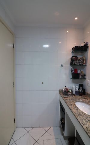 Apartamento à venda com 130m², 3 quartos e 3 vagasQuarto 1 - Suíte Banheiro 