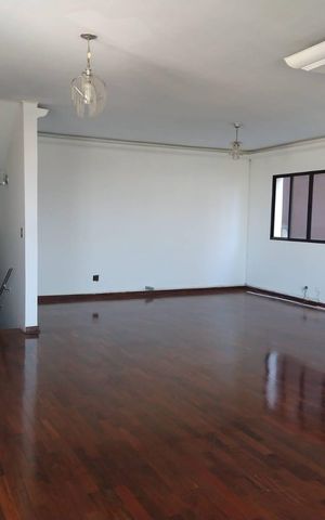 Casa para alugar com 500m², 3 quartos e 6 vagas Casa para alugar com 500m², 3 quartos e 6 vagasSala 2