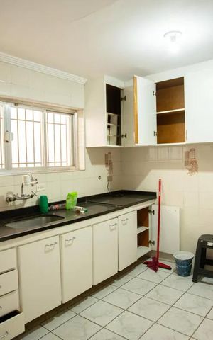 Casa para alugar com 500m², 3 quartos e 6 vagas Casa para alugar com 500m², 3 quartos e 6 vagasCozinha