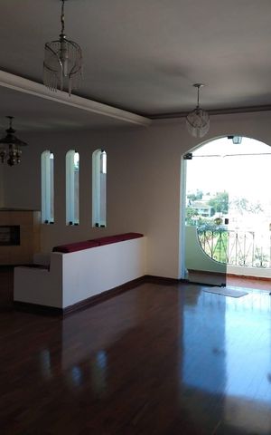 Casa para alugar com 500m², 3 quartos e 6 vagas Casa para alugar com 500m², 3 quartos e 6 vagasÁrea Comum