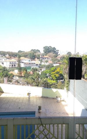 Casa para alugar com 500m², 3 quartos e 6 vagas Casa para alugar com 500m², 3 quartos e 6 vagasÁrea Comum