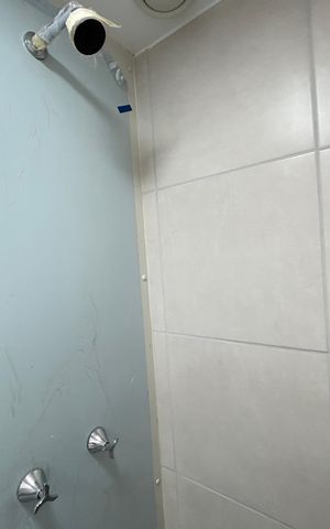 Apartamento à venda com 34m², 1 quarto e sem vagaChuveiro