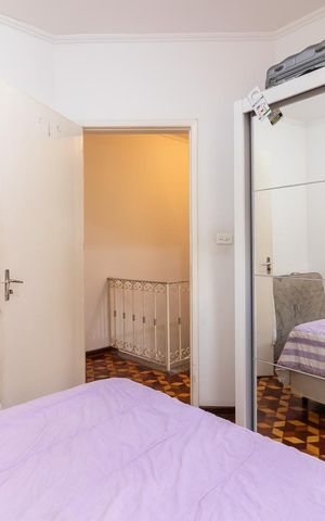 Casa à venda com 210m², 5 quartos e 2 vagasQuarto 2
