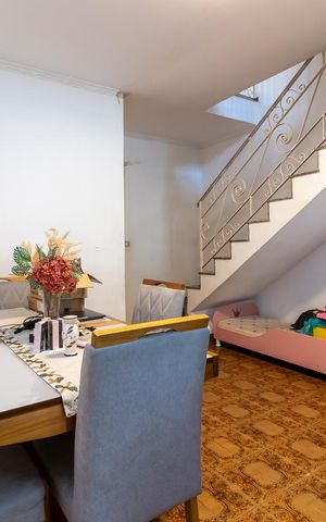 Casa à venda com 210m², 5 quartos e 2 vagasSala de Jantar