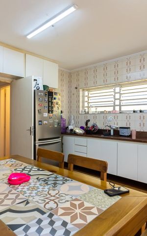 Casa à venda com 210m², 5 quartos e 2 vagasCozinha