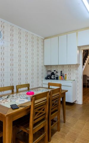Casa à venda com 210m², 5 quartos e 2 vagasCozinha