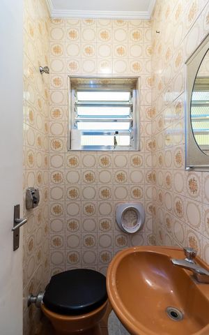 Casa à venda com 210m², 5 quartos e 2 vagasLavabo