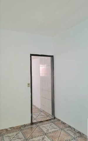 Casa à venda com 140m², 3 quartos e 3 vagas Casa à venda com 140m², 3 quartos e 3 vagasSala