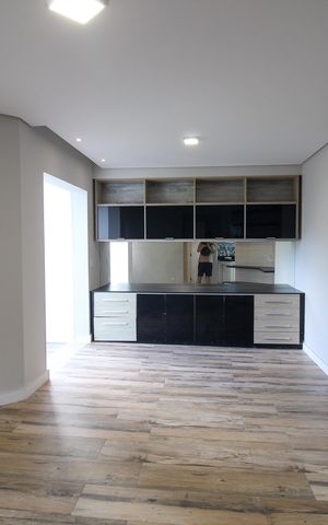Apartamento à venda com 75m², 2 quartos e 1 vaga Apartamento à venda com 75m², 2 quartos e 1 vagaSala