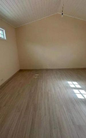 Casa à venda com 383m², 3 quartos e 6 vagas