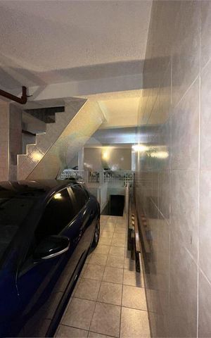 Casa à venda com 350m², 3 quartos e 4 vagas
