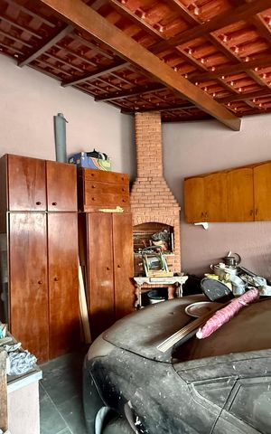 Casa à venda com 304m², 2 quartos e 4 vagas Casa à venda com 304m², 2 quartos e 4 vagasChurrasqueira