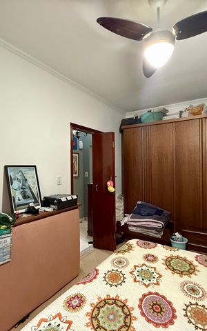 Casa à venda com 304m², 2 quartos e 4 vagas Casa à venda com 304m², 2 quartos e 4 vagasQuarto 1